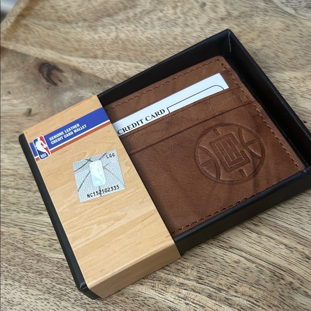 NBA Clippers  Brown Leather Credit Card Holder - Picture 5 of 10